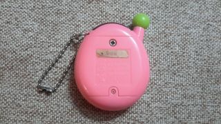 Game Tamagotchi (Pink & Lemon) Virtual pets by Bandai 2005 4