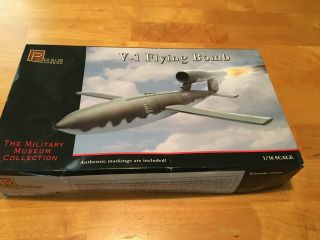 V - 1 Flying Bomb Pegasus 1/18 Scale Plastic Model Kit No.  8803 Germany Buzz