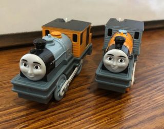 Thomas Train Trackmaster Motorized Twins Bash And Dash 2009 Mattel