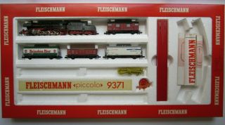 N Scale Fleischmann Piccolo 9371 Train Set,  2 - 10 - 0 Steam Loco,  Tender & 4 Cars