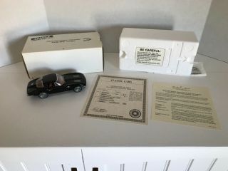 1:24 Scale Danbury 1963 Chevrolet Corvette Sting Ray Coupe
