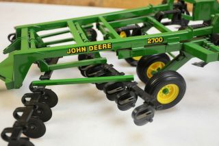 ERTL 1st PRODUCTION JOHN DEERE FARM TRACTOR MODEL 2700 RIPPER 1/16 BIG FARM TOY 3