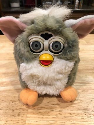 Furby 1998 Tiger Electronics White Belly Pink Ears Brown Eyes
