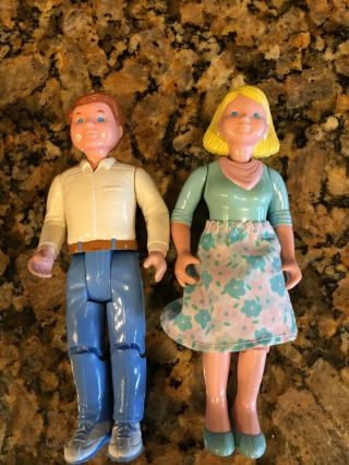 Euc Vintage Set Of 2 Fisher Price Loving Family Mom Dad Dolls Parents Man Woman
