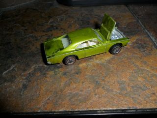 1969 Usa Base Redline Hot Wheels Custom Dodge Charger Lime Green Ex,  C - 8.  5