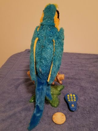 Hasbro Furreal Squawkers McCaw Talking Parrot w/ Remote Perch & Cracker 8