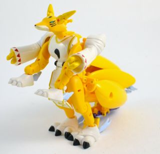 Digimon Digivolving Kyubimon To Taoman Figure Bandai 2001