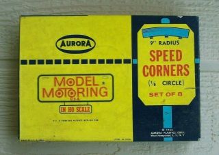 Aurora Model Motoring Set Of 8,  9 " Radius Speed Corners No.  1597
