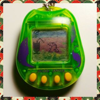1997 Micro Dino Giga Pets Nano Baby Tamagotchi Virtual Pet Rare