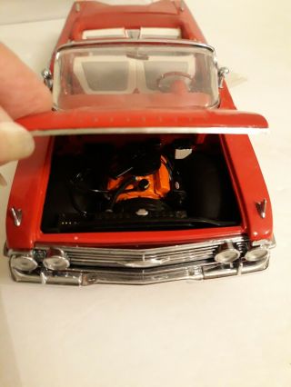 Franklin 1960 Chevrolet Impala Convertible Red 1/24 Scale Diecast Model Car 6