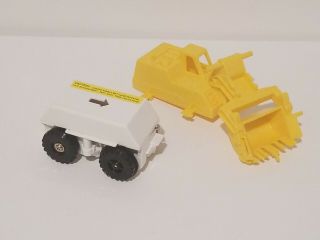 1977 Tomy Big Loader Motorized White Chassis - Thomas The Train -