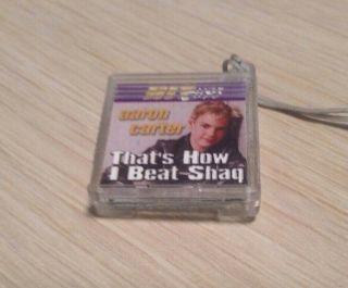 Tiger Electronics Hit Clips Music Player w/3 Hit clips Aaron Carter,  Pink,  6town 4