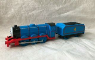 Thomas & Friends Trackmaster Gordon Motorized Talking Engine Mattel 2010