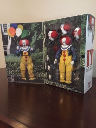Neca It “pennywise The Clown” Figure