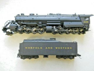 Rivarossi Ho 2 - 8 - 8 - 2 Norfolk & Western Steam Locomotive & Tender 2174 Ln Runs