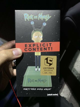 Sdcc 2019 Loot Crate Rick And Morty “peace Among Worlds” Figure Coomic Exclusive