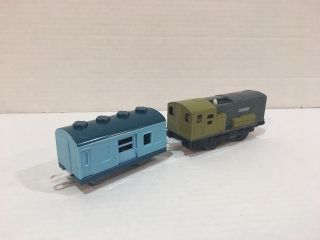 Thomas Motorized Train Dodge With Blue Mail Coach By Trackmaster 2
