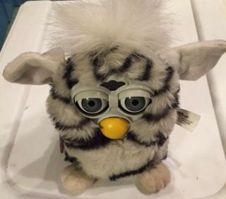 Vintage 1999 Furby by Tiger Electronics - 2
