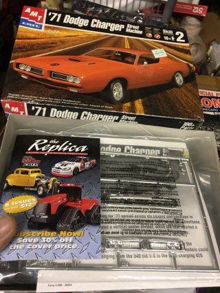 Amt 1971 Dodge Charger Street Machine 1/25 Scale Kit 30054 Bag