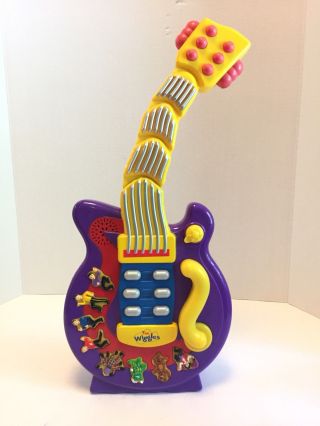 The Wiggles Wiggling Wiggly Giggly Dancing Guitar Toy Musical 2004 Spin Master