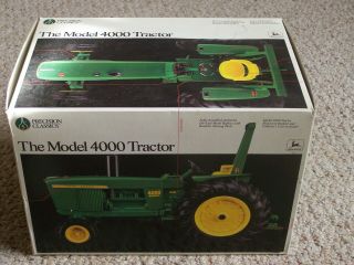 Ertl Precision Classics 5 John Deere Model 4000 Tractor