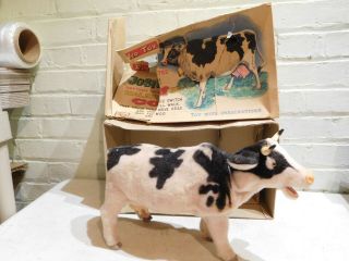Vintage - " Josie The Battery Operated Walking Cow " By Rosko Toy - Made In Japan