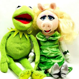 Disney Store MISS PIGGY Muppet Most Wanted Emerald Green Dress And Kermit Plush 2