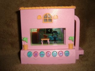 Pixel Chix Pink House W/ Roof Top Pool Interactive Electronic 2005 Mattel H8332