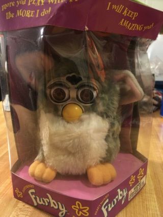 Furby 70 - 800 Tiger Electronics Grey With White Belly Brown Eyes 1998 Box