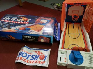 Milton Bradley Electronic Hot Shot Basketball Game - Complete Read