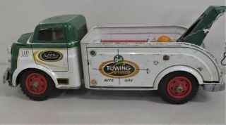 Wyandotte Toy Tow Truck Wrecker