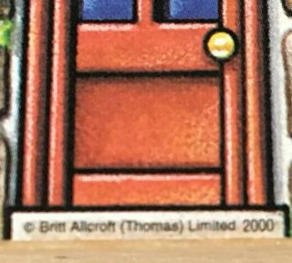 Thomas Wooden Railway Building: Bee Keeper Beekeeper’s House,  Allcroft ©2000. 3