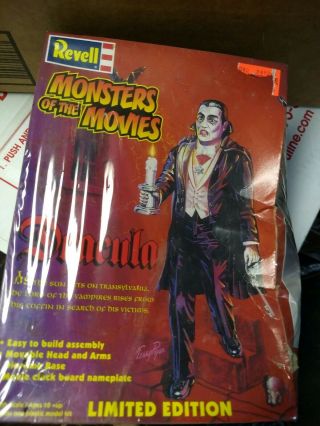 Revell Monsters Of The Movies Dracula 1/12th Limited Edition Model Kit 1999
