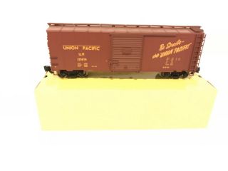 Aristo - craft ART - 46010 Union Pacific Steel Box Car 125678 6