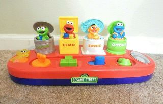 2002 Fisher Price Red Sesame Street Electronic Talking Pop Up Pals Musical Toy