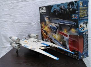 Hasbro Star Wars Rogue One U - Wing Fighter With Cassian Andor And Box