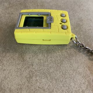 Bandai Digimon Tamagotchi 1997 Yellow Rare Virtual Pet 3