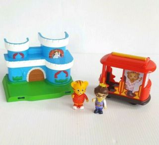 Daniel Tigers Neighborhood All In 1 Playset Trolley 2 Figures Replacement Parts