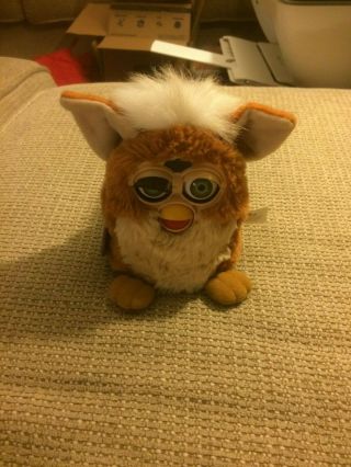 1998 Tiger Electronics Furby Brown And Tan With White Hair And Green Eyes Rare