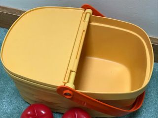 Fisher Price Fun with Food Picnic Basket with 2 Apples & 2 Chicken Legs VGUC 5