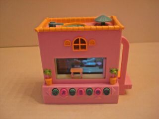 2005 Mattel Pixel Chix Pink Pool House
