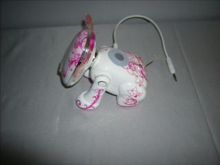 Hasbro i - Dog Robotic Speaker White with Pink Butterflies 4