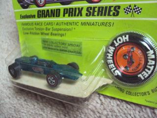 Hot Wheels Redline Lotus Turbine in package with button,  1969 3