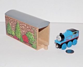 Thomas & Friends Wooden Railway Stone Tunnel Covered Bridge Train Tank Engine