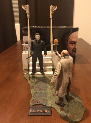 Neca The Night He Came Home Halloween Boxset Michael Myers & Dr.  Loomis Figures