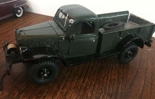 Danbury 1/24th scale 1946 Dodge Power Wagon Die Cast Truck Collectable 3