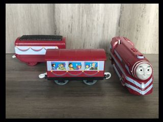 Thomas And Friends Trackmaster Motorized Caitlin Passenger Car & Tender