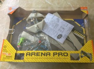 Battlebots Arena Pro,  Box,  Hex Bug.  Make Your Own Robots Easy Snap