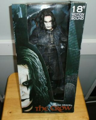 2004 Neca The Crow Eric Draven Deluxe 18” Action Figure W/ Hot Toys Necklace