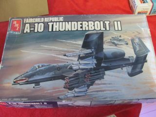 A - 10 Thunderbolt Ii // Amt // 8884 // 1/48